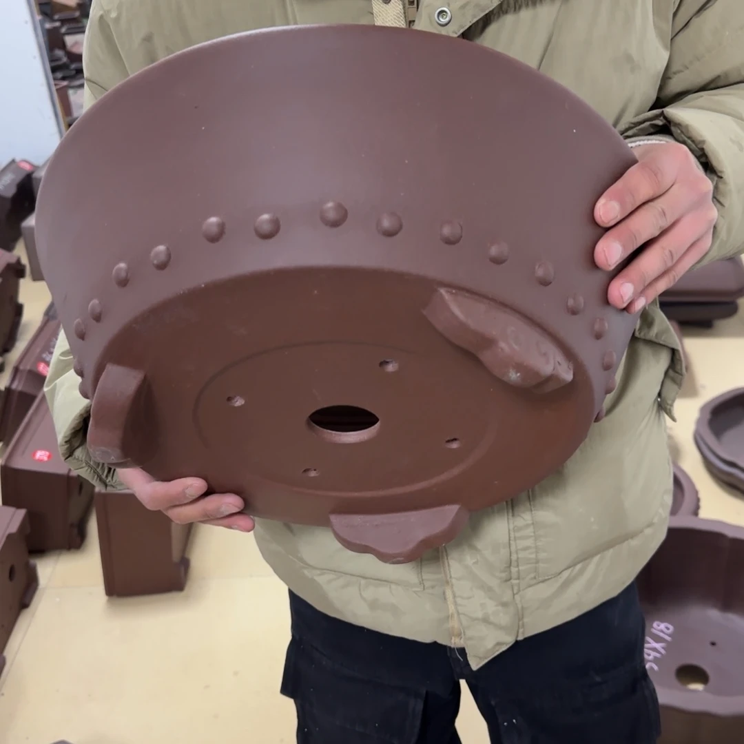 紫砂花盆呜呜呜呜