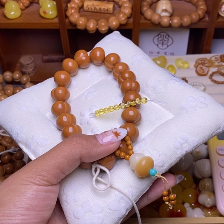 小***吊坠猴头核桃16泡芙 橄榄核葫芦滴流 蜜卡