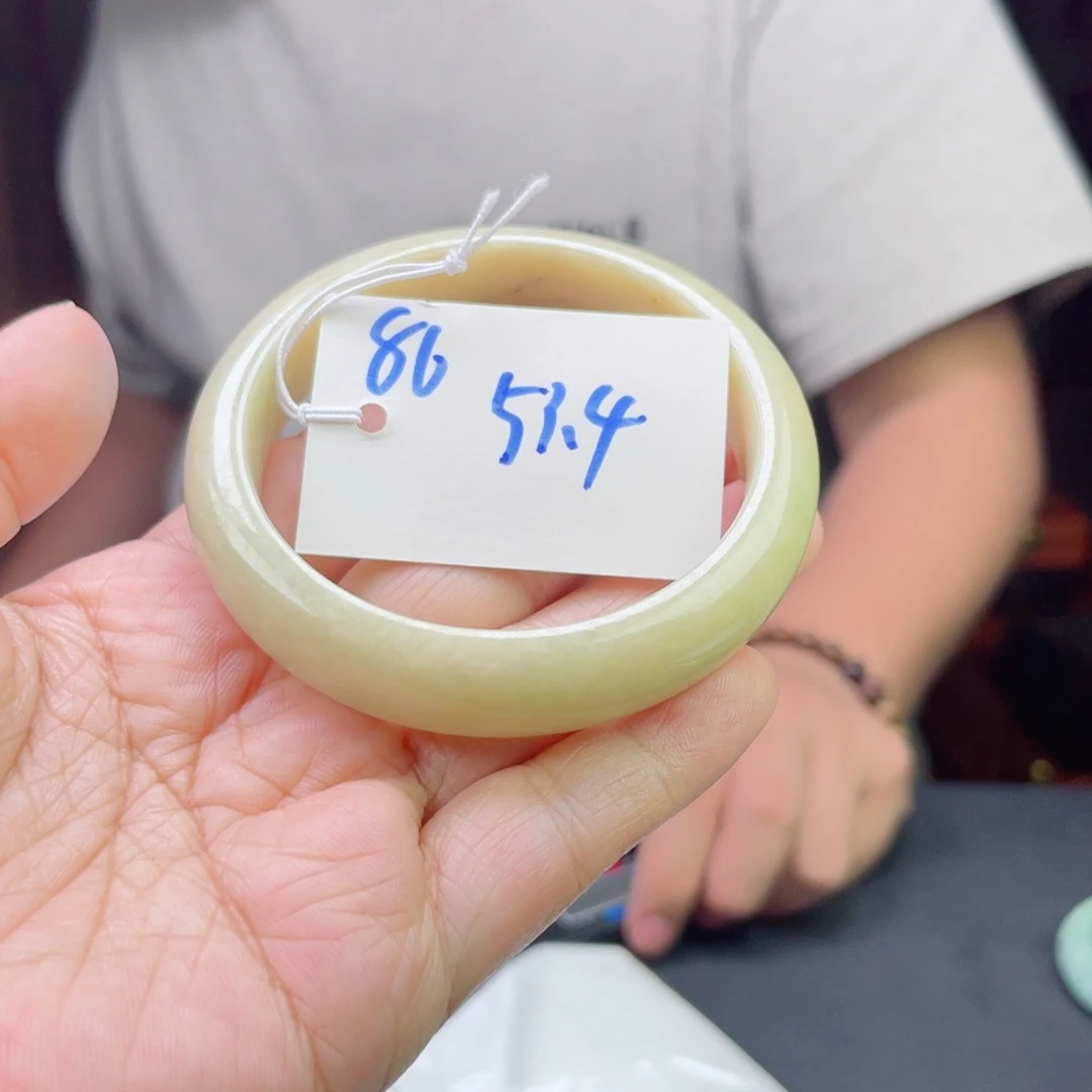 未镶嵌手镯翡翠86