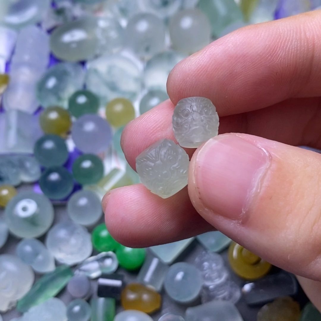 定制翡翠未镶嵌珠子