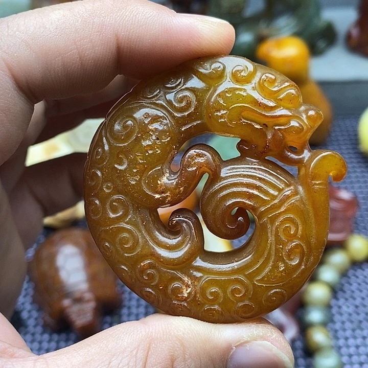 未镶嵌蛇纹石玉颈饰