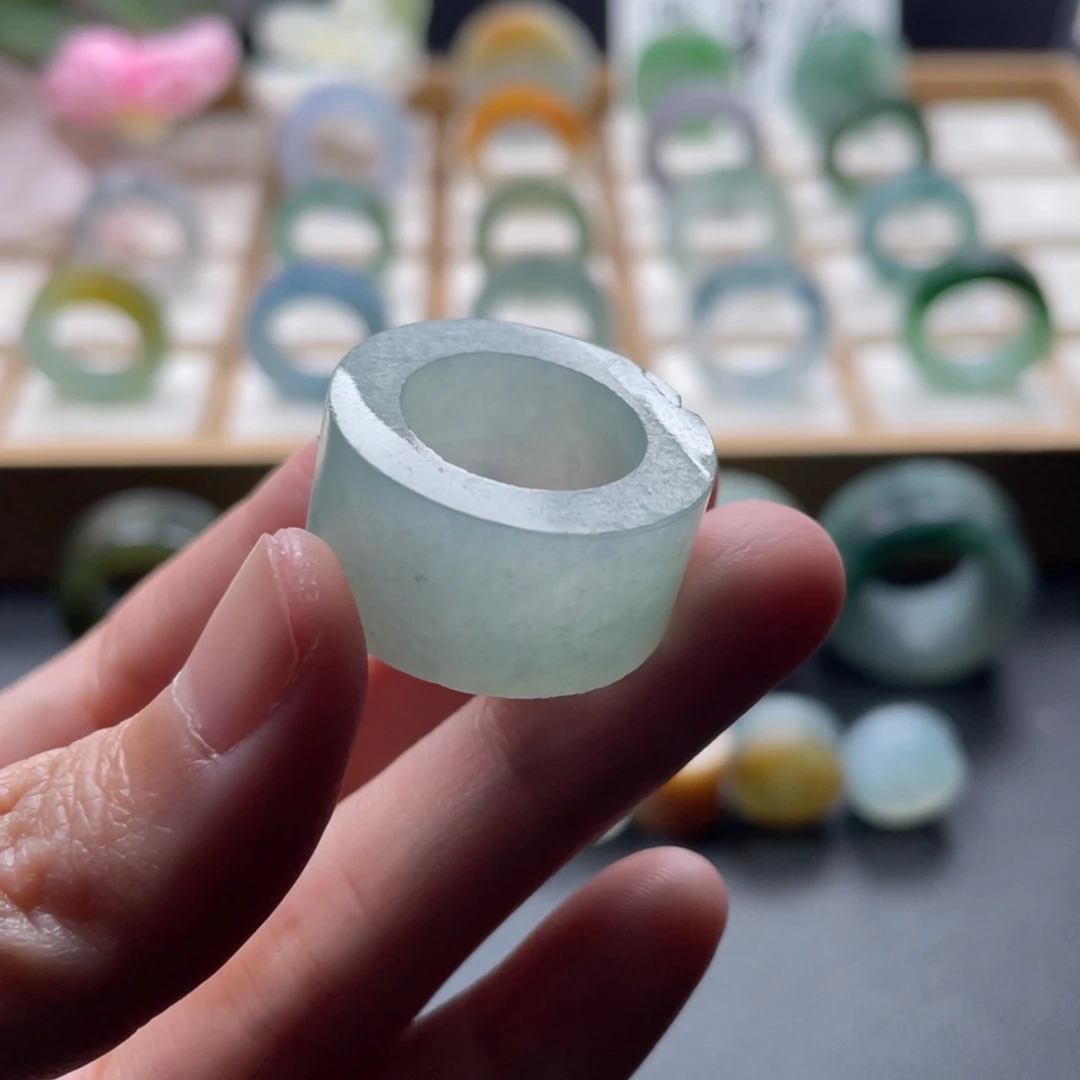 定制翡翠未镶嵌翡翠