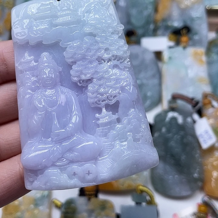 追***年翡翠未镶嵌颈饰天然