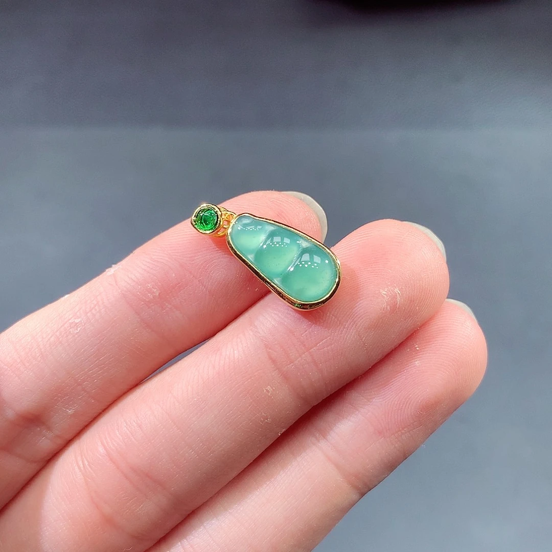 翡翠戒指未镶嵌翡翠