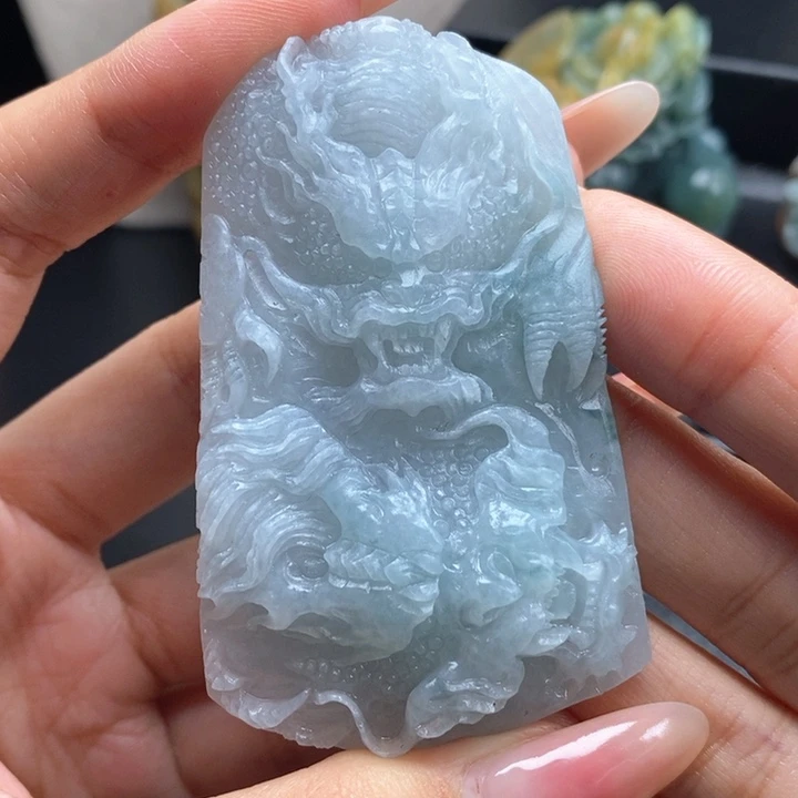 定制翡翠未镶嵌双龙护主