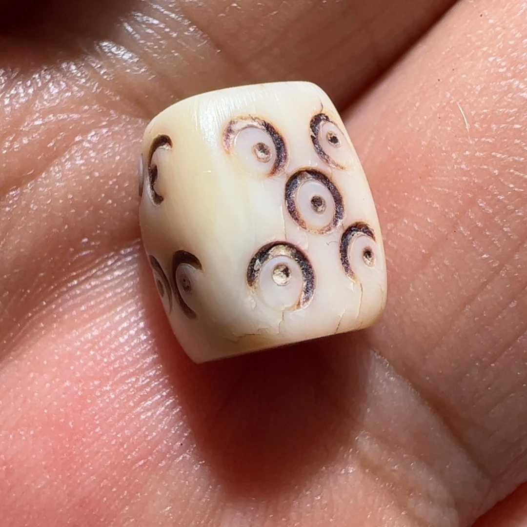 玻璃颈饰墨白藏传出品21