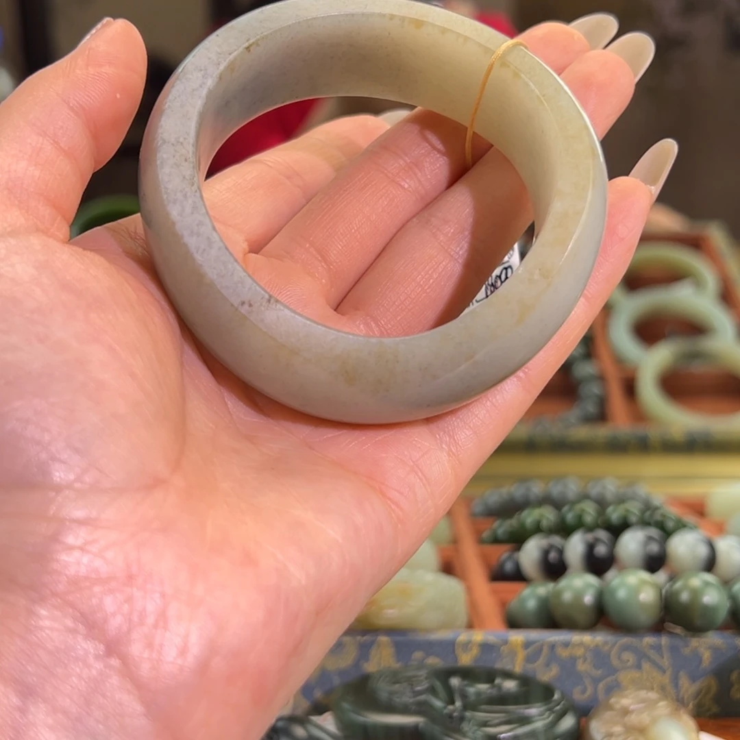 和田玉（子料）未镶嵌手镯