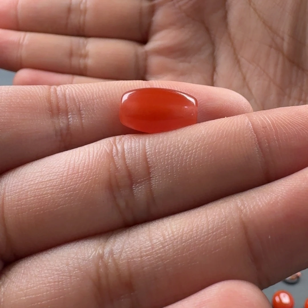 南红玛瑙未镶嵌桶珠14.3*8.6mm