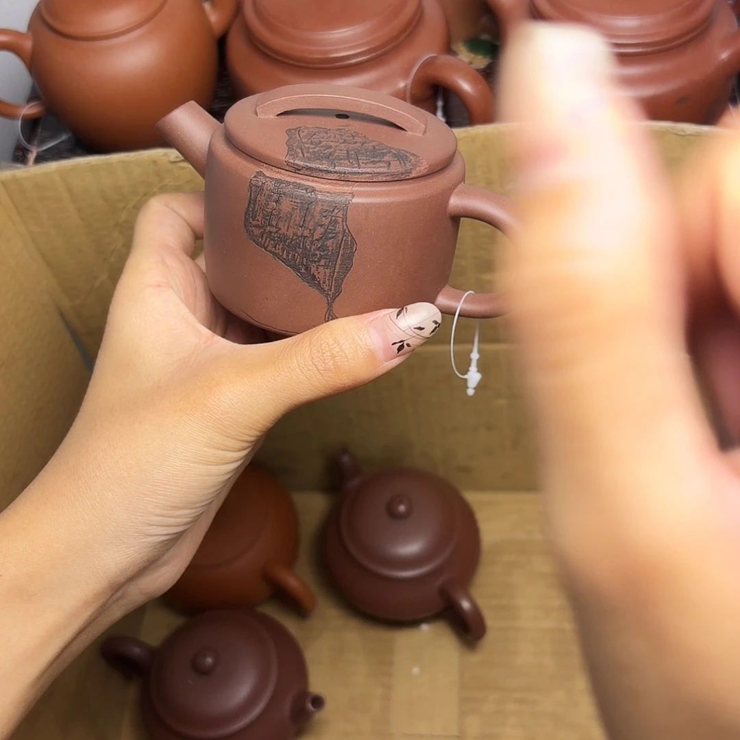 甄选宜兴本土紫砂壶29