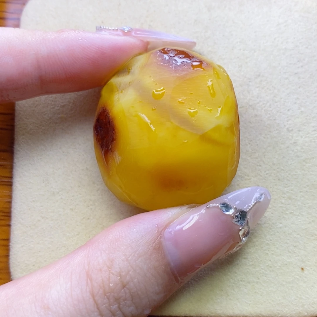 定制琥珀未镶嵌陈