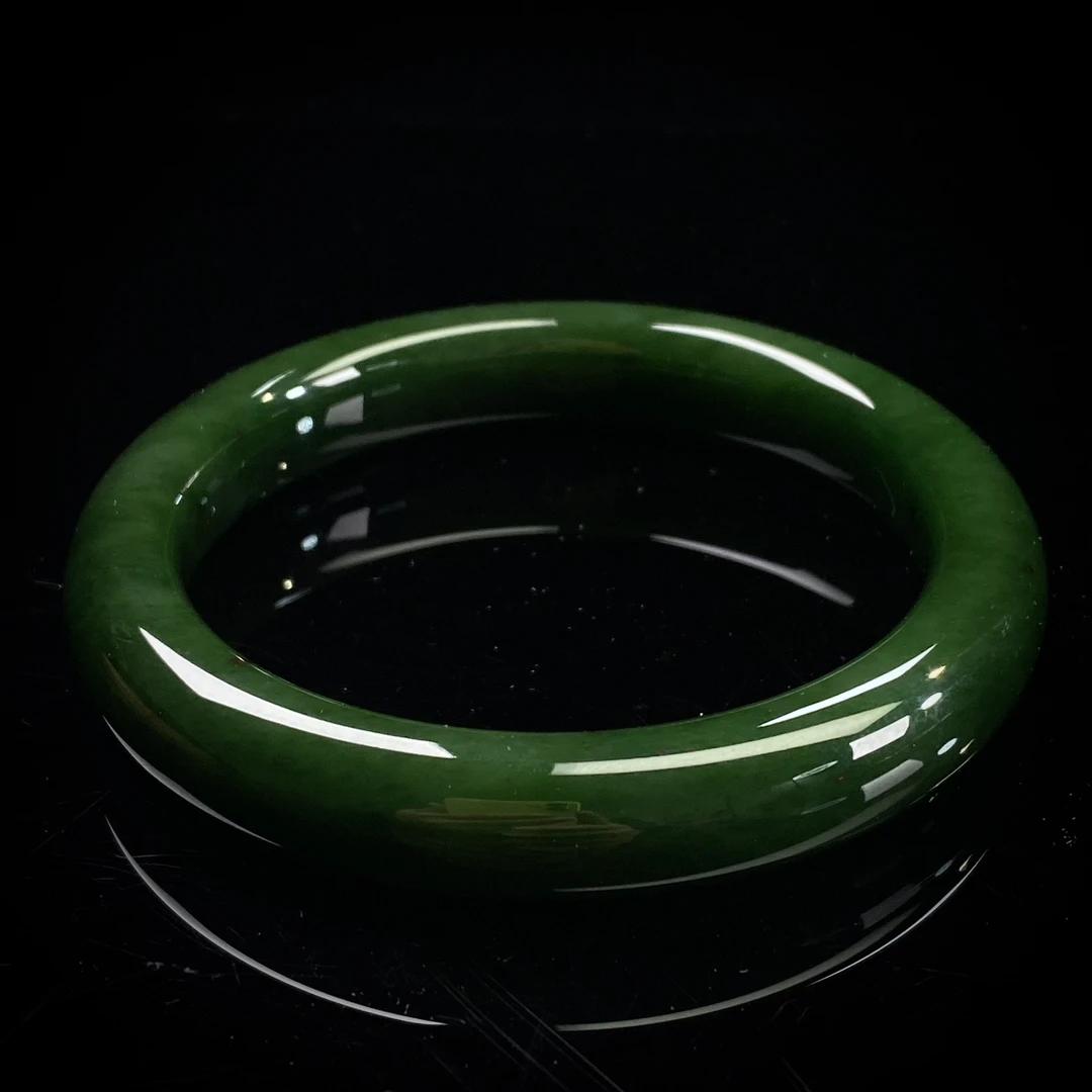 【芳華珠宝】和田玉碧玉·经典菠菜绿正圈手镯带皮色满绿