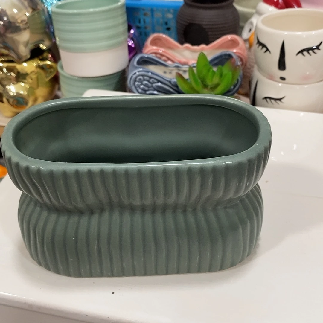 摆件陶盆有孔 瑕疵介意勿拍