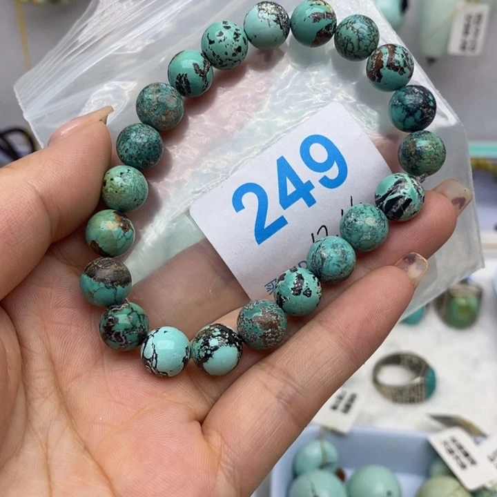 未镶嵌绿松石珠宝奇石