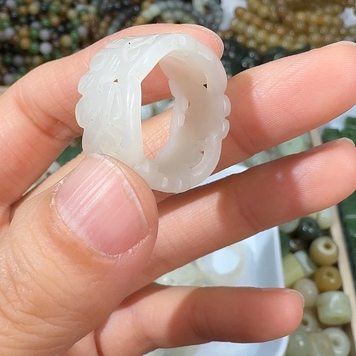 和田玉未镶嵌戒指19内径