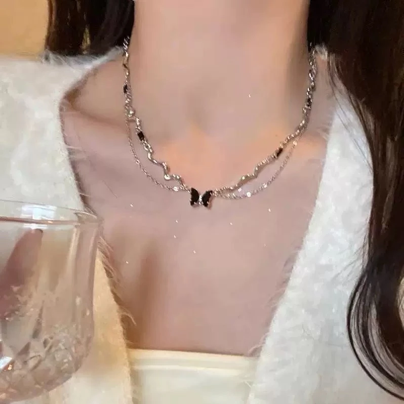 合金项链  左上角参与福袋 轻奢蝴蝶结项链高级气质款合金设计感