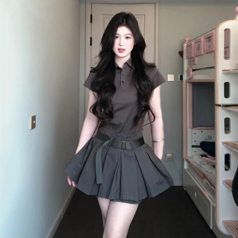 学院风polo领收腰百褶短裙2025新款设计感气质收腰连衣裙夏季1696