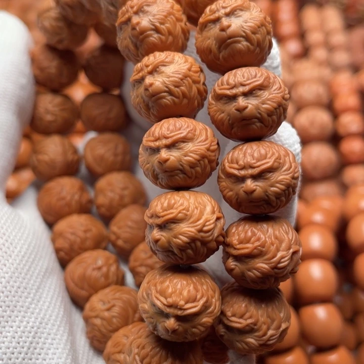 猴头核桃吊坠张****）斗战胜佛