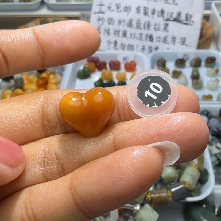 和田玉未镶嵌珠宝奇石