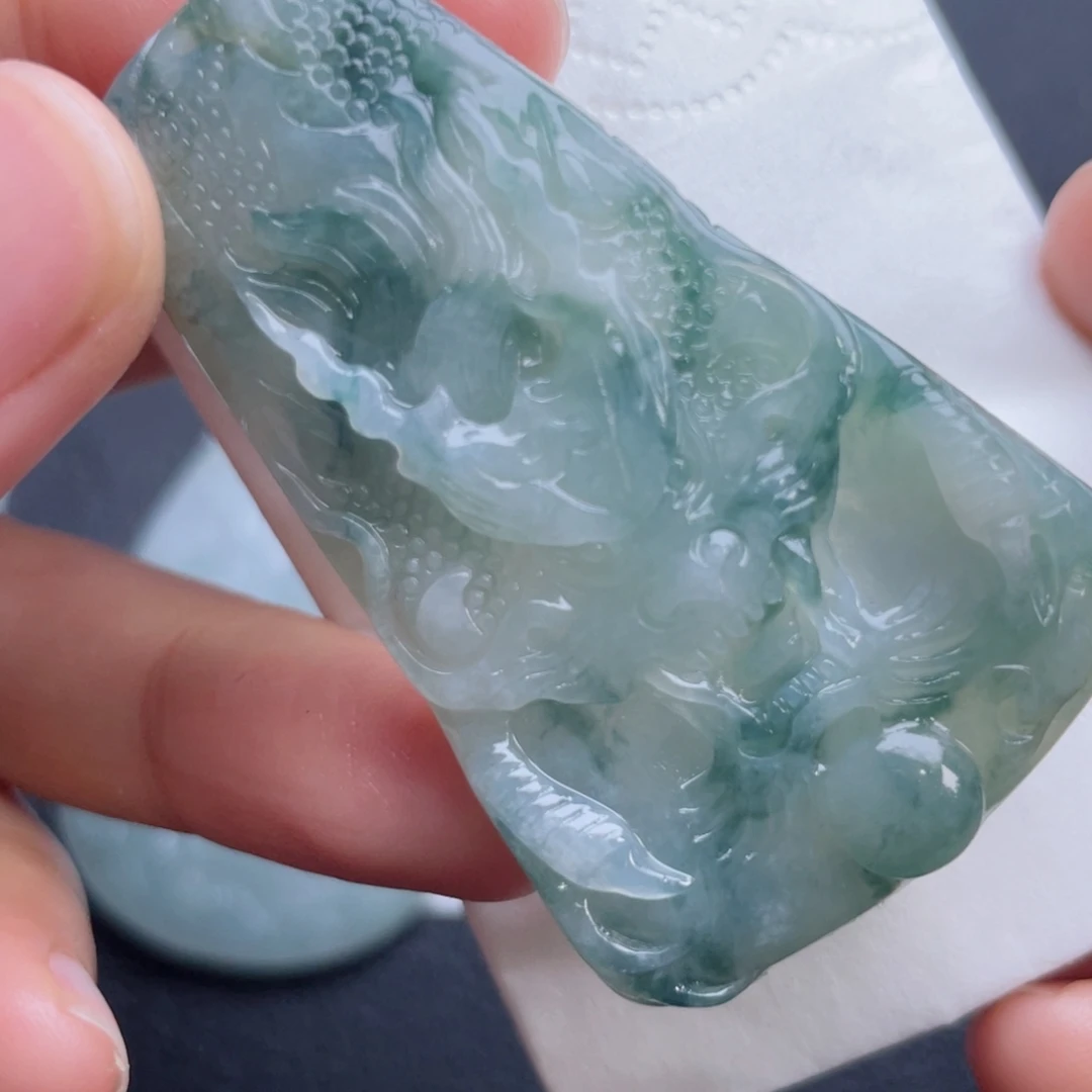 老***笔定制翡翠未镶嵌翡翠吊坠