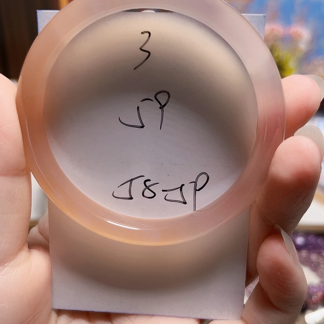 未镶嵌手镯石英质玉