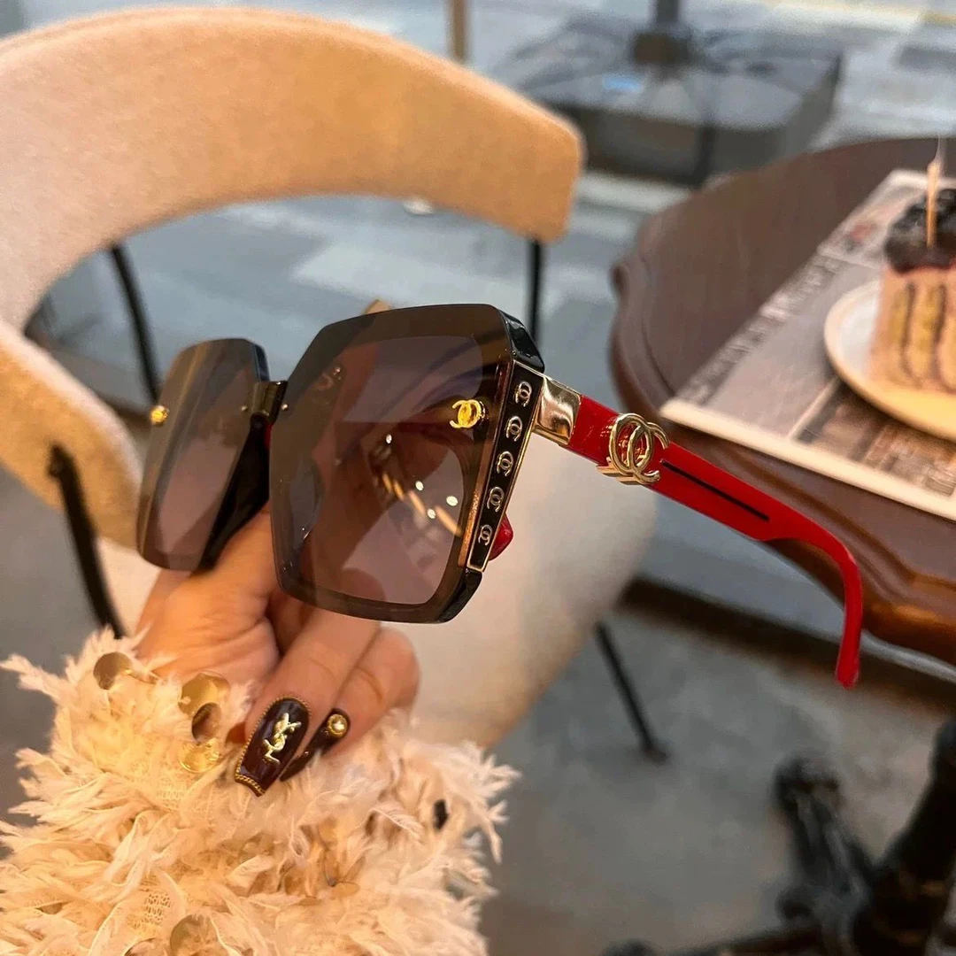 【定制款轻奢太阳镜】时尚百搭素颜方框防紫外线高清墨镜旅游开车