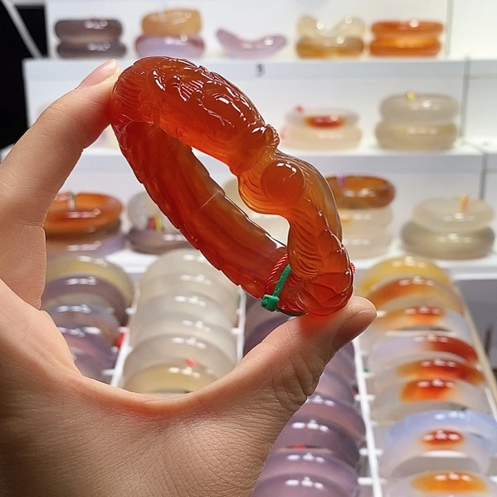 玛瑙/玉髓未镶嵌手镯