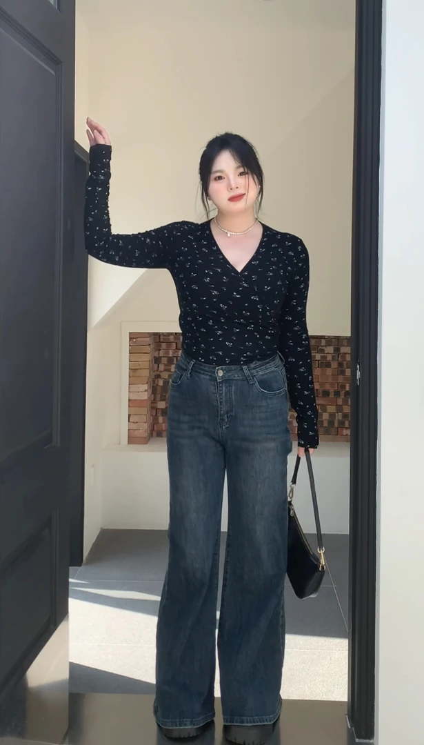 【啵啵】“竹竿腿必备”直筒微喇裤小众设计款时尚百搭显瘦复古新款