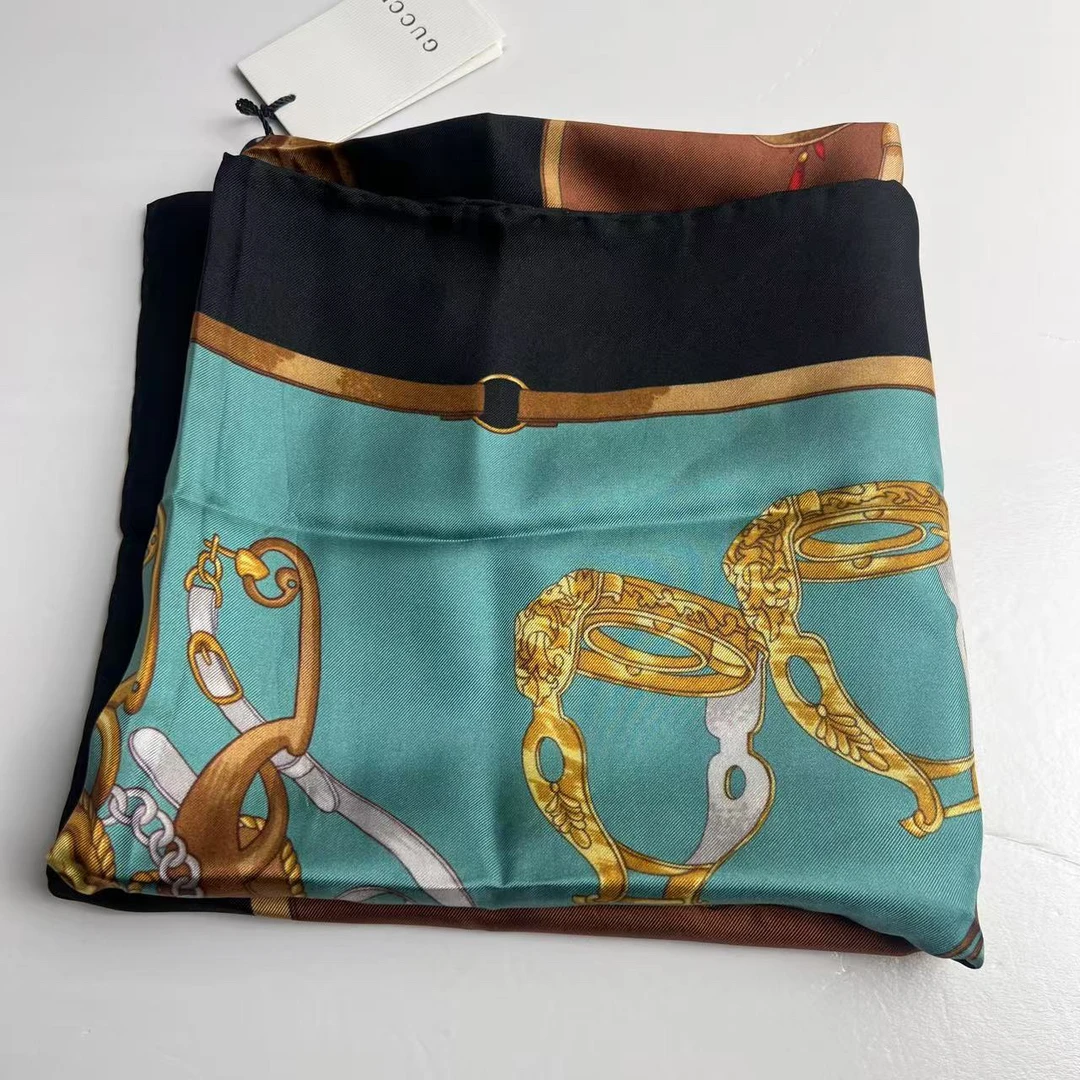 95新 GUCCI/古驰 古驰马头百搭丝巾C2223