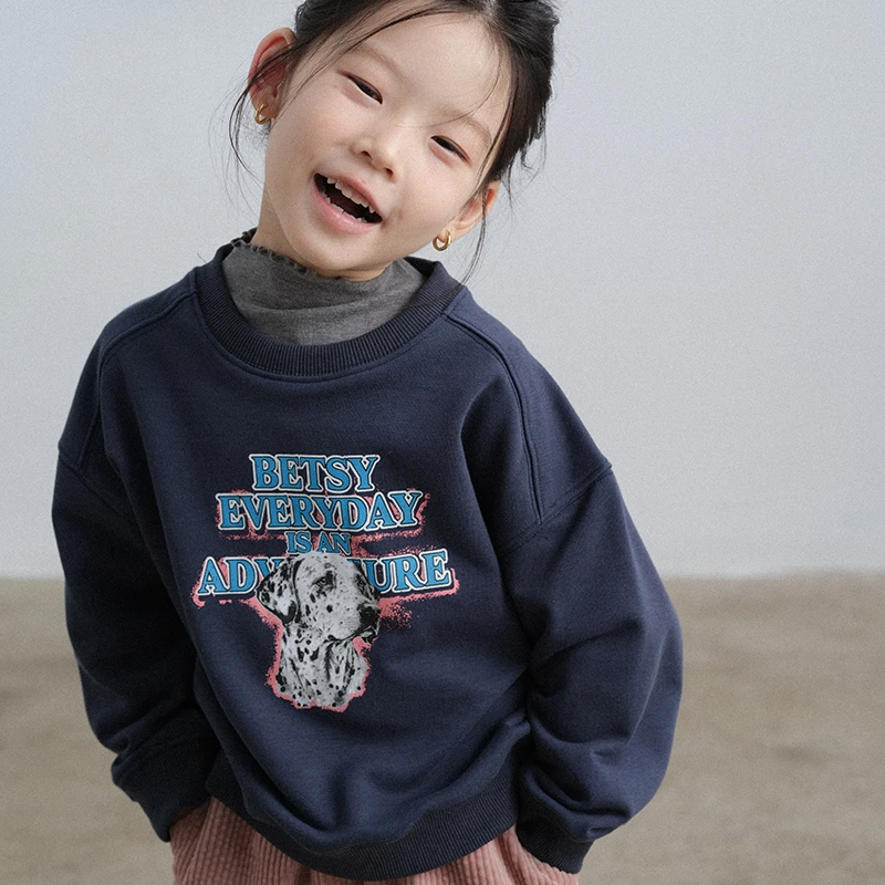 豌豆女童斑点狗印花圆领套头卫衣  Y4404