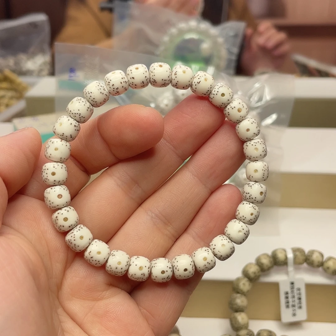 星月菩提吊坠8.5/7.5原生态大眼通体留白单圈