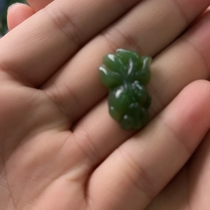 和田玉未镶嵌吊坠(不含链)