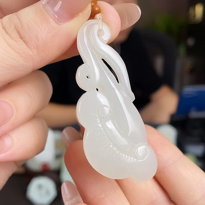 和田玉未镶嵌颈饰定制发货