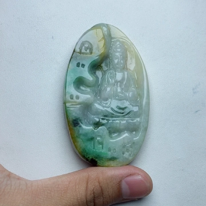 翡翠未镶嵌颈饰人物