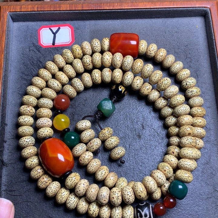 星月菩提吊坠菩提