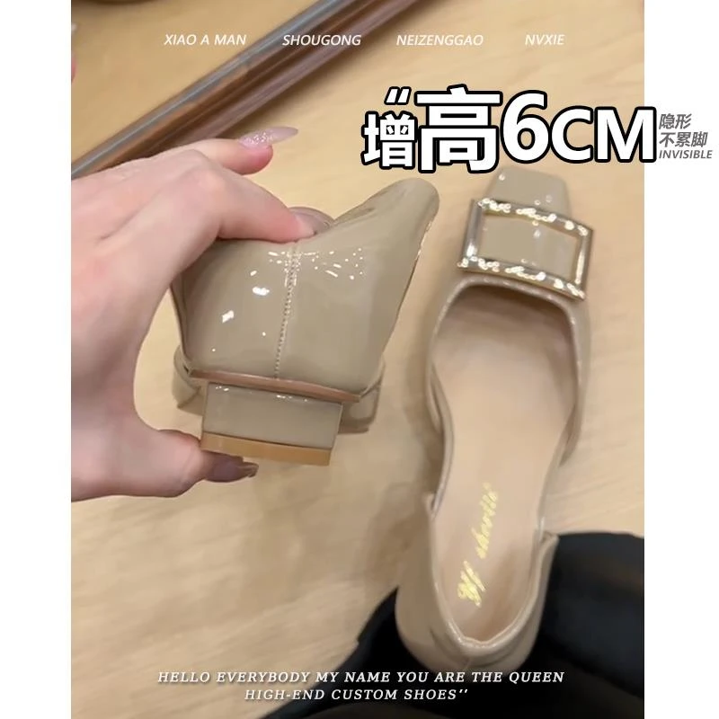 灰色隐形内增高6CM方扣单鞋女漆皮2025新款夏季气质中空凉鞋女