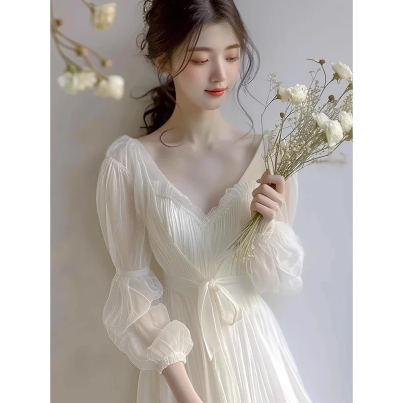 新款茶歇法式裙子绝美好看白色爆款连衣裙禅意气质款女装夏季子女