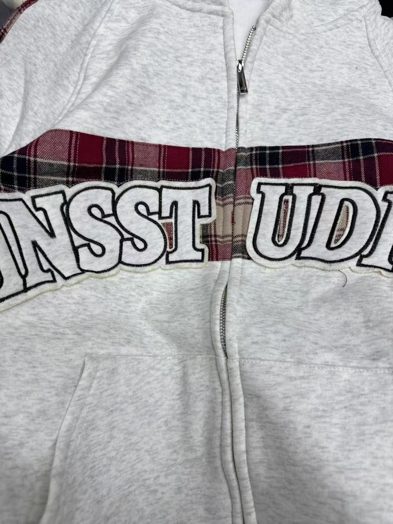 C35-3四色”格纹拼色”INS字母连帽外套