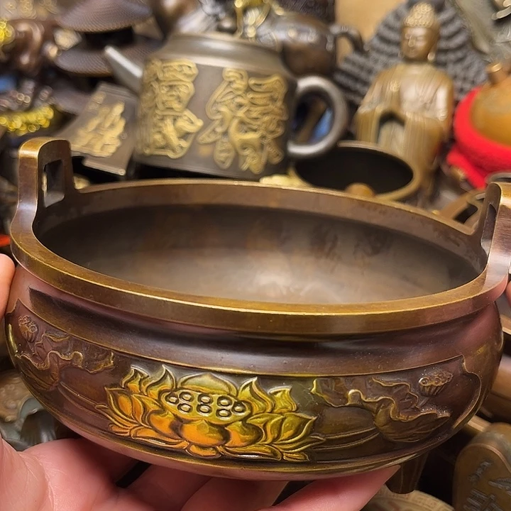 精美铜器批发档口