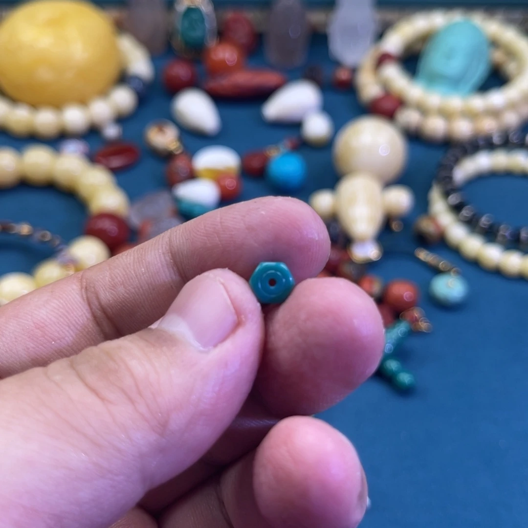 绿松石未镶嵌珠宝奇石45