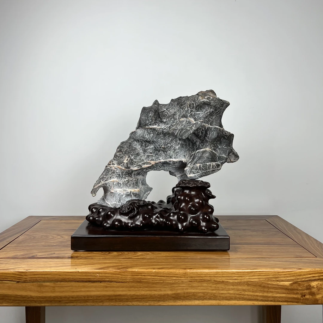 灵璧石太湖石奇石桌面摆件客厅玄关茶室中式装饰（仅供直播间参拍）