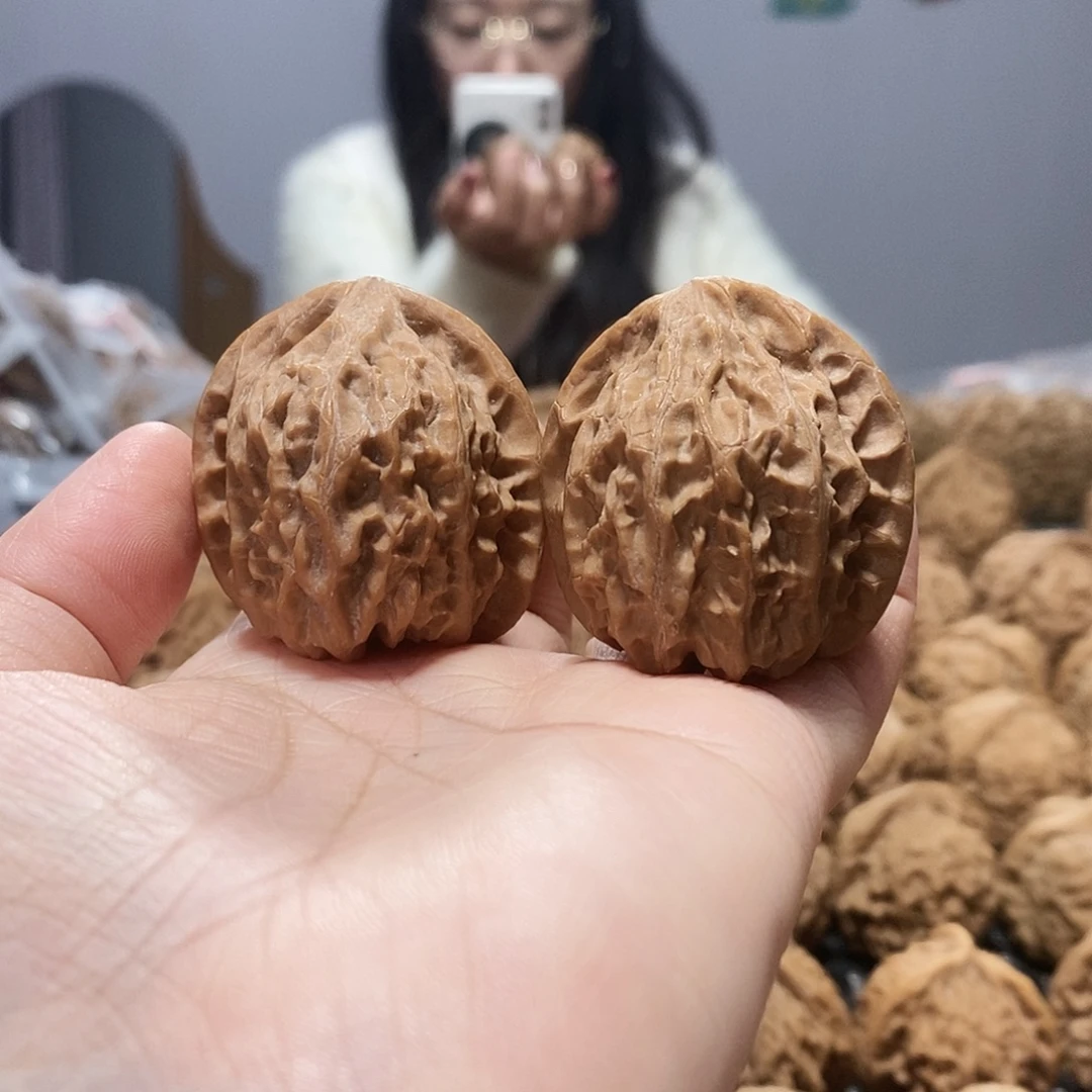 文玩核桃吊坠大枣38黄