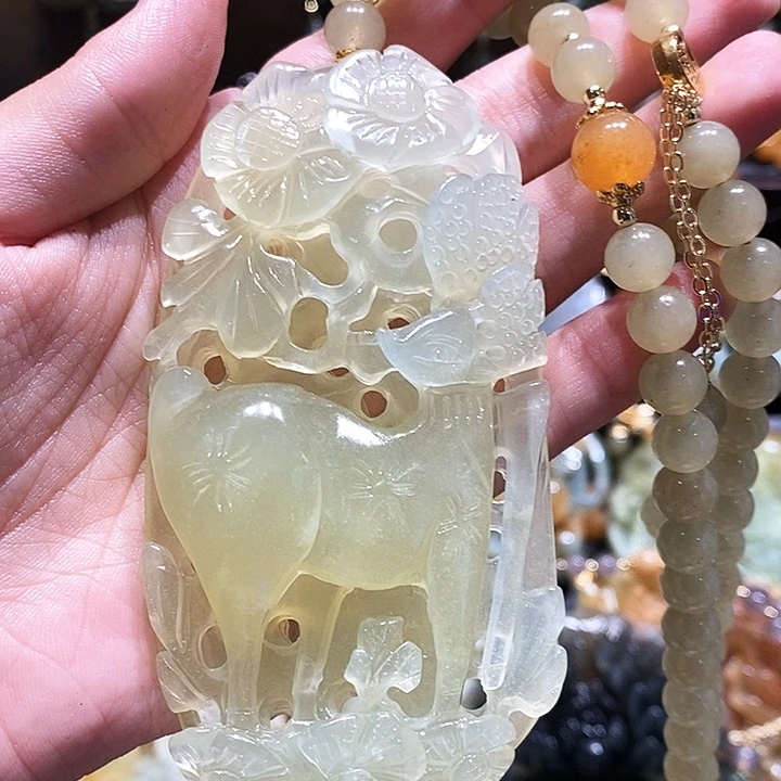 岫玉未镶嵌毛衣链