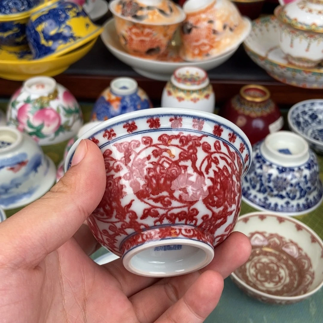陶瓷的设计师是一个