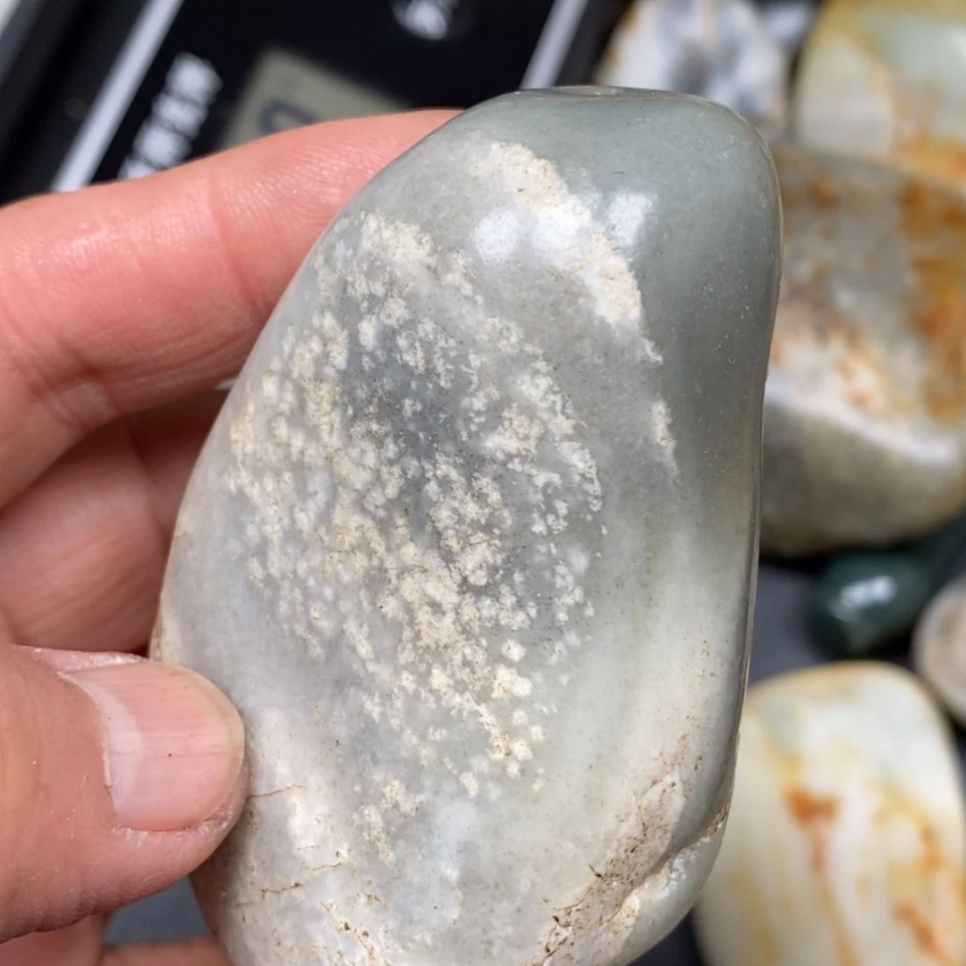 和田玉（糖玉）挂件未镶嵌