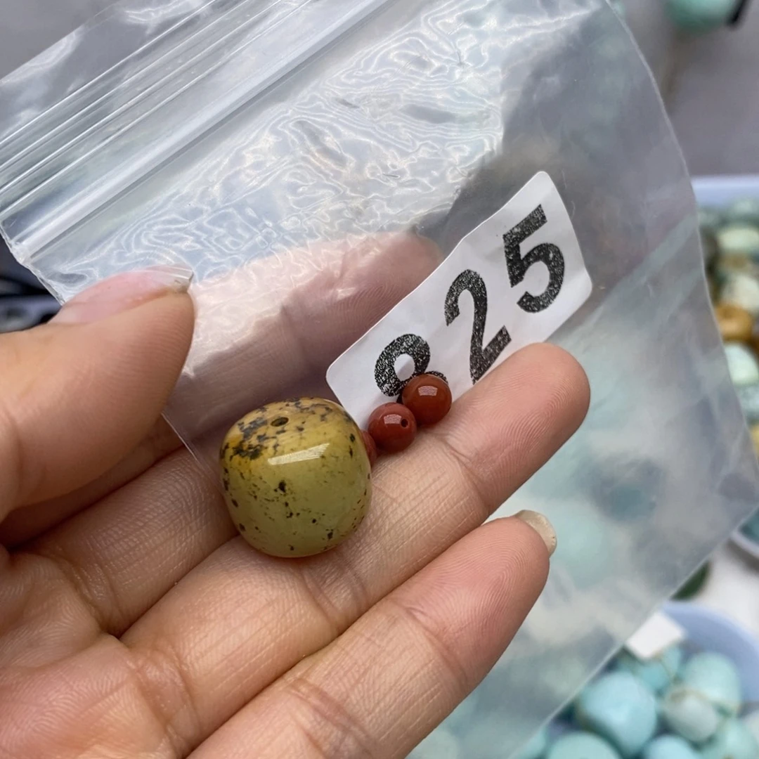 未镶嵌南红玛瑙珠宝奇石