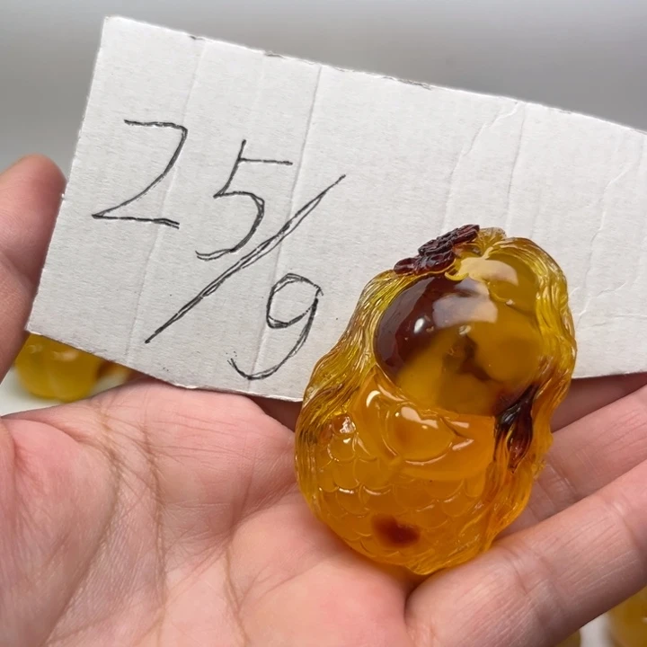 琥珀颈饰未镶嵌琥珀蜜蜡