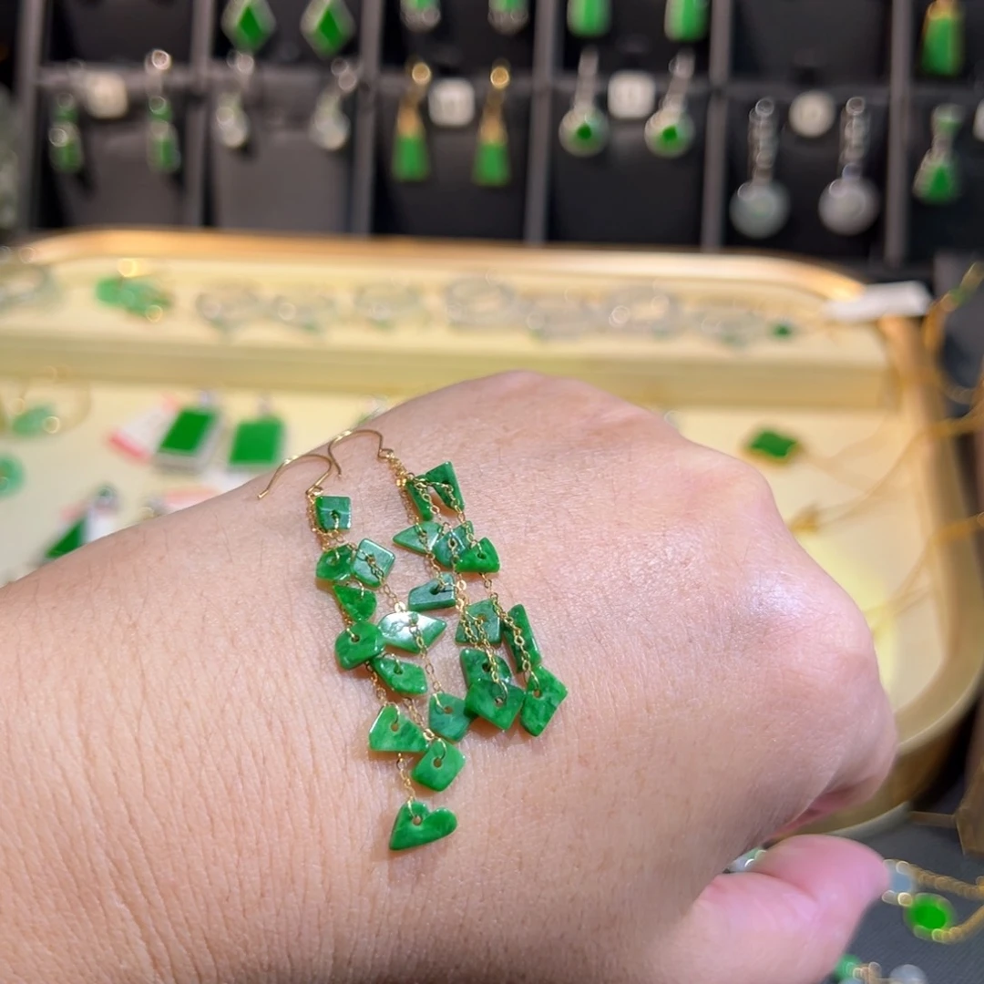 翡翠18K金镶嵌颈饰耳钩