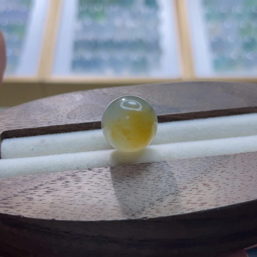 翡翠未镶嵌颈饰12.8珠子