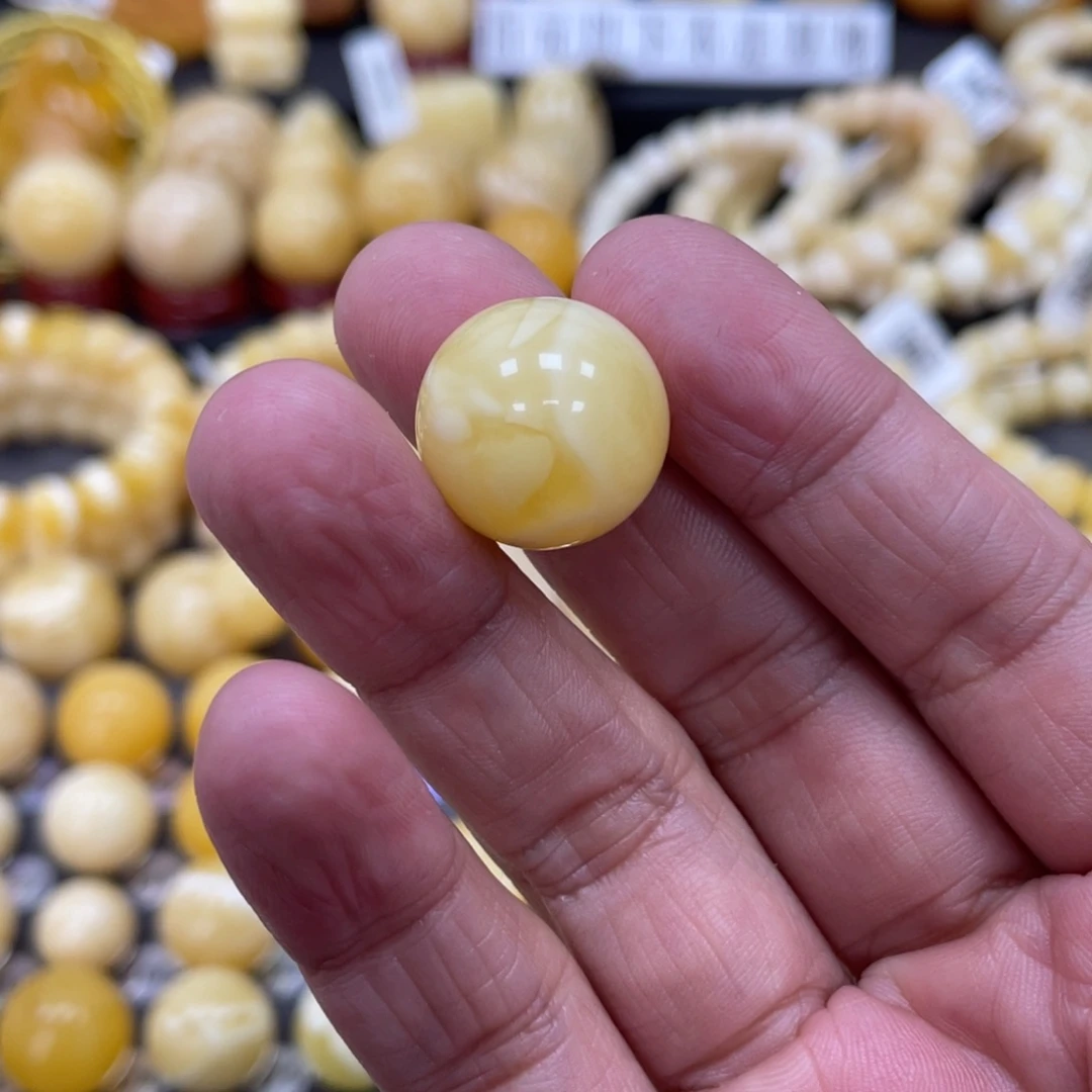 琥珀珠宝奇石未镶嵌17.5mm微瑕疵