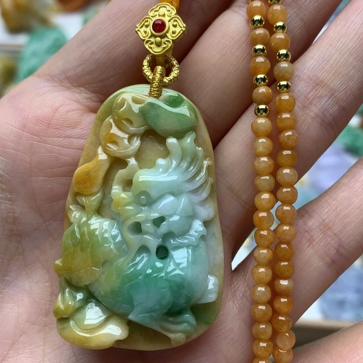 颈饰未镶嵌翡翠翡翠
